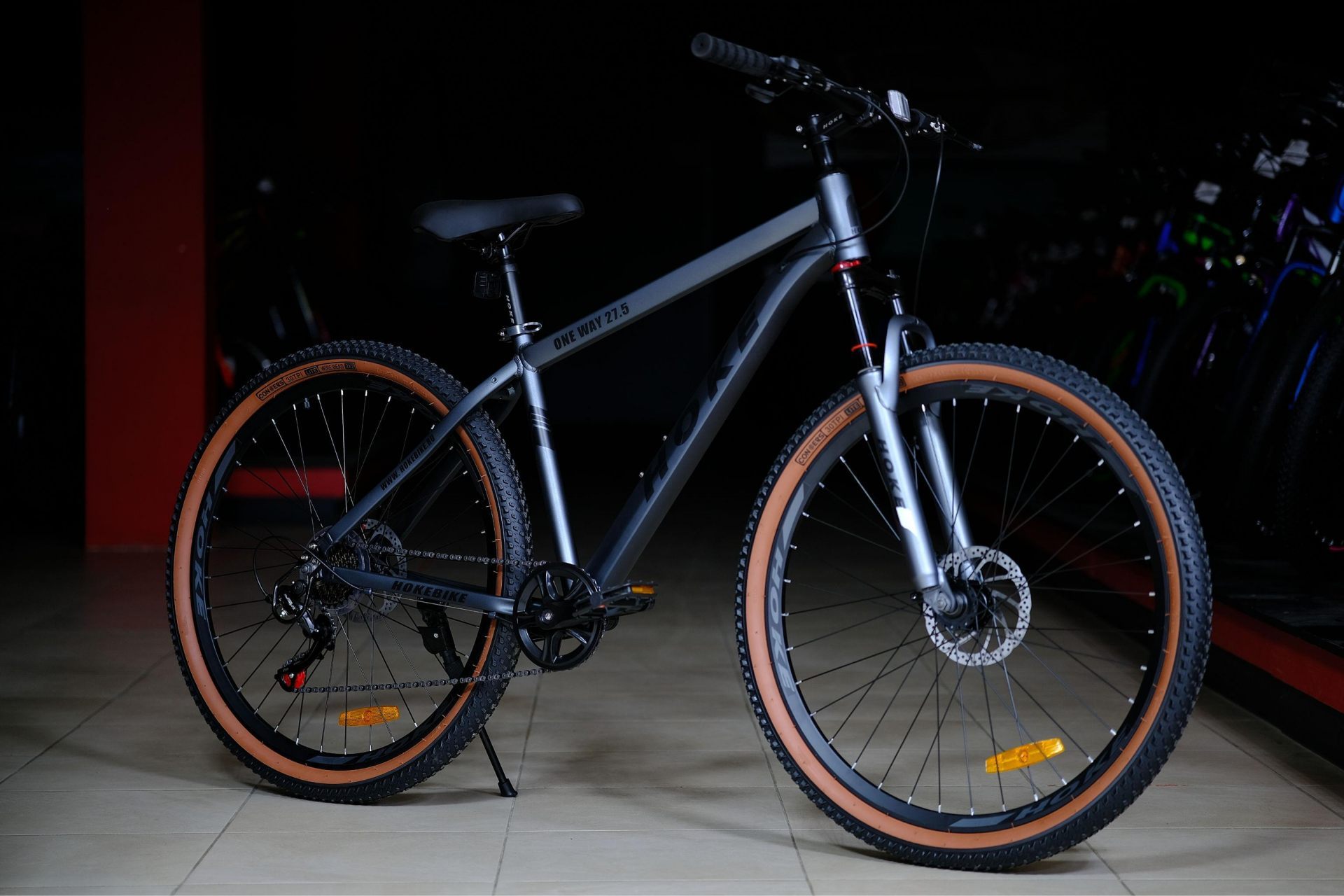 Обод 27.5 ALLOY двойной усиленный высокий, втулки стальные на промподшипниках
 HOKE ONE WAY 27,5 матовый серый